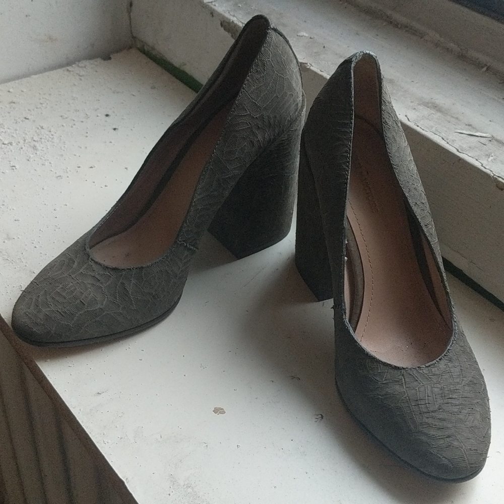 Pour la victoire heels